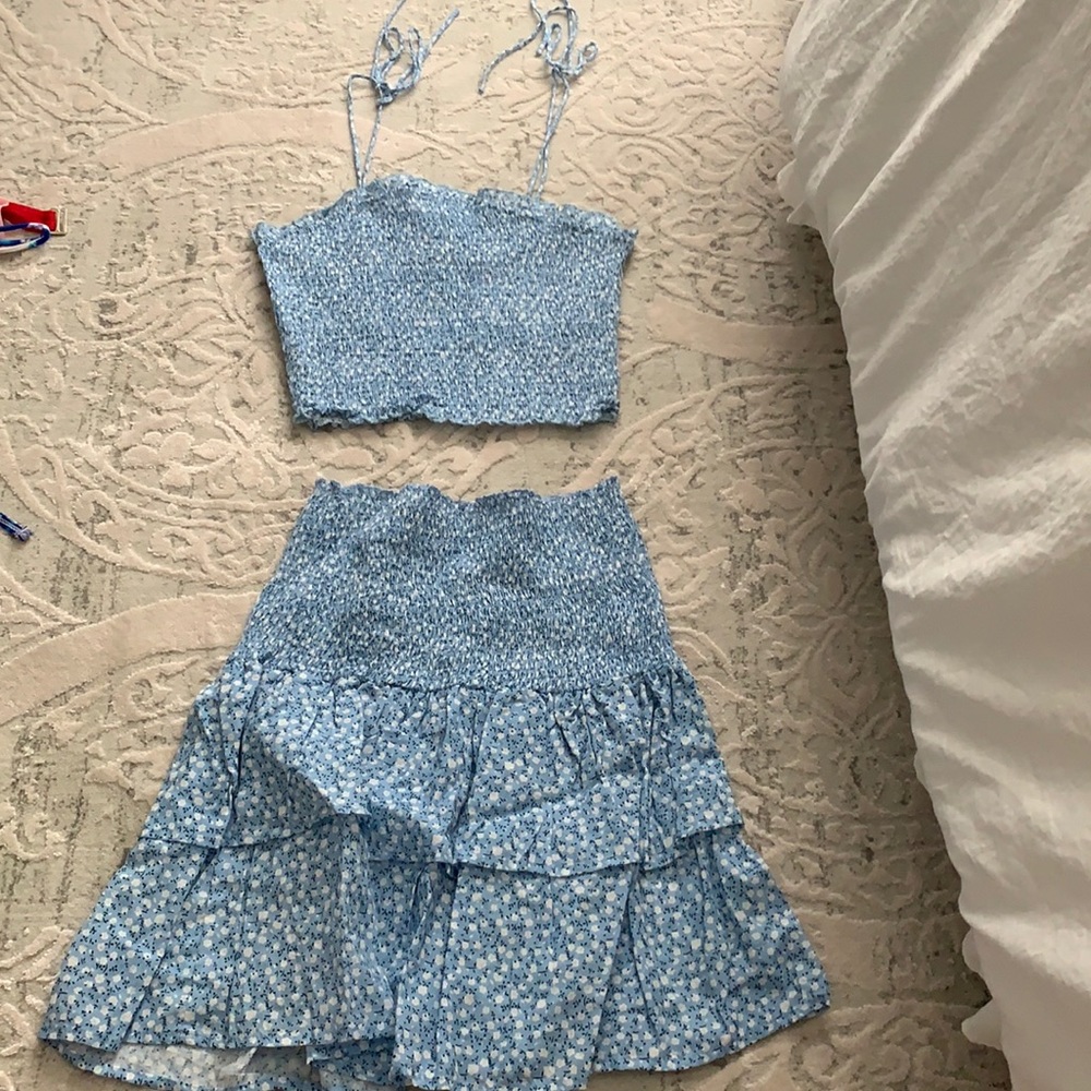 Forever 21 floral set size small